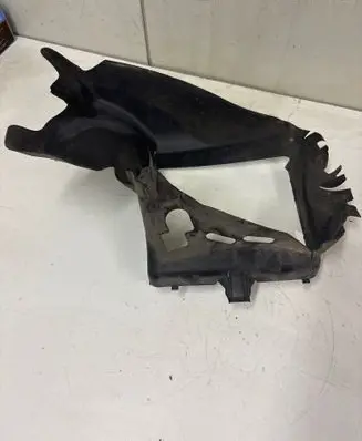 Volkswagen Phaeton Intercooler air channel guide 3D0121468C