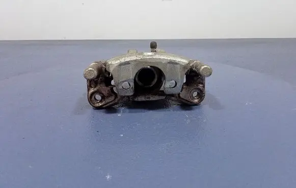 Mitsubishi Lancer VIII Rear brake caliper 
