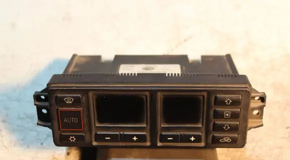 Audi A4 S4 B5 8D Climate control unit 5HB00760804 8L0820043D