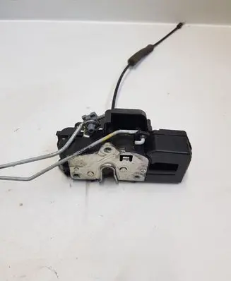 Opel Antara Front door lock 6038