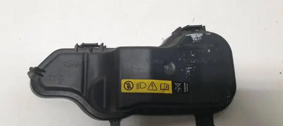 Volvo S80 Headlight/headlamp dust cover 63302