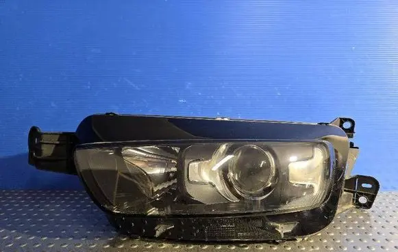 Citroen C4 II Picasso Headlight/headlamp 9675975180