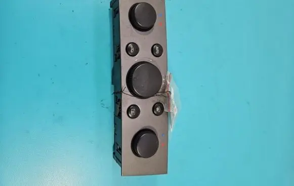 Opel Vectra C Climate control/heater control trim 13138198 IMPRK1367188