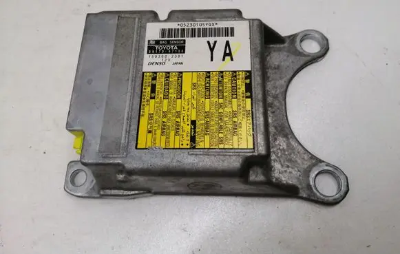 Toyota Prius (XW30) Airbag control unit/module 8917047100 1503002301