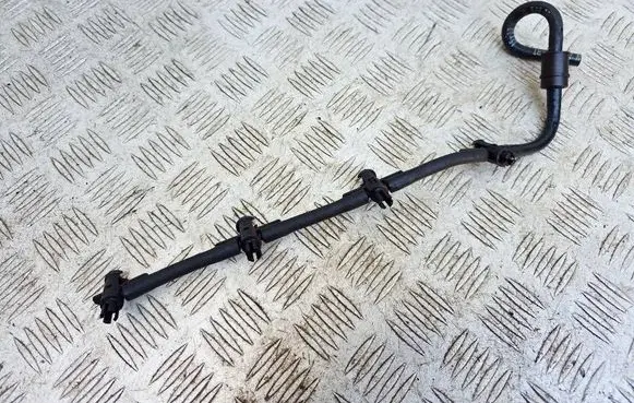 Audi A4 S4 B8 8K Fuel return line/hose 