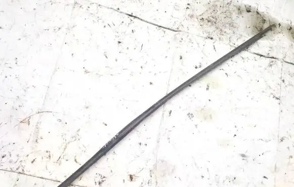 Opel Astra G Front door glass trim molding 