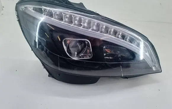 Mercedes-Benz C W204 Headlight/headlamp