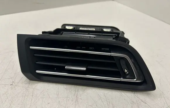 Peugeot 308 Dashboard side air vent grill/cover trim 96778765