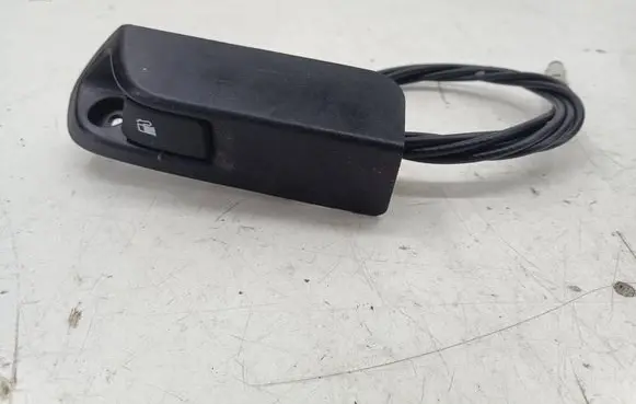 Toyota Yaris Fuel cap release pull handle