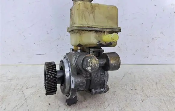 Mazda MPV Power steering pump