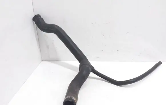 Audi A6 S6 C4 4A Engine coolant pipe/hose 4A0121101