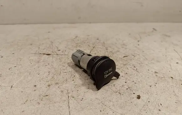 Jeep Grand Cherokee 12 V Socket (front) 