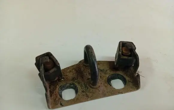 Peugeot 307 Rear door lock loop/hook striker 