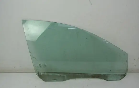 Ford Focus Front door window glass four-door 