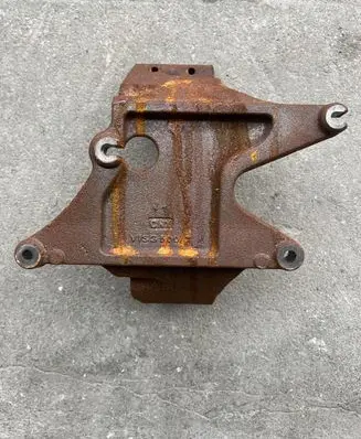 Volvo XC90 Engine mounting bracket 31480833