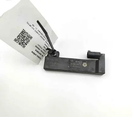 Maserati Levante Keyless system antenna 2840891700300 68071978AA