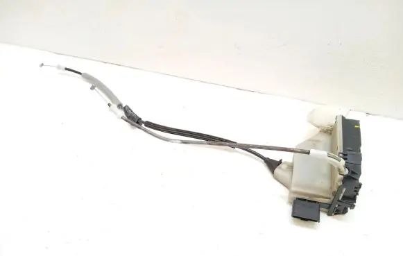 Citroen DS5 Front door lock 968691920B