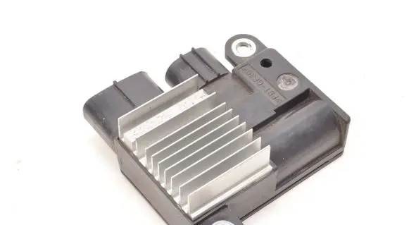 Toyota Yaris Coolant fan relay 89257-K0020