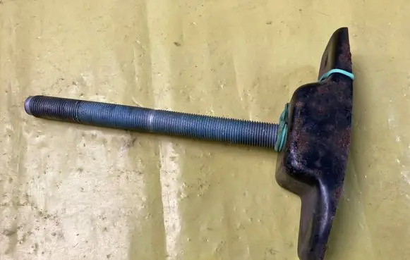Mercedes-Benz B W245 Rear suspension camber bolt A1693520046 3209