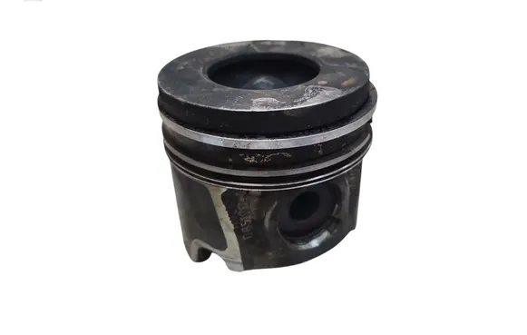 Volvo V50 Piston 