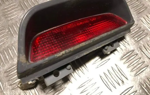 Nissan Maxima Third/center stoplight 0310000508