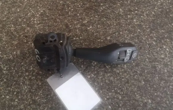 BMW 5 E39 Wiper control stalk 8375407