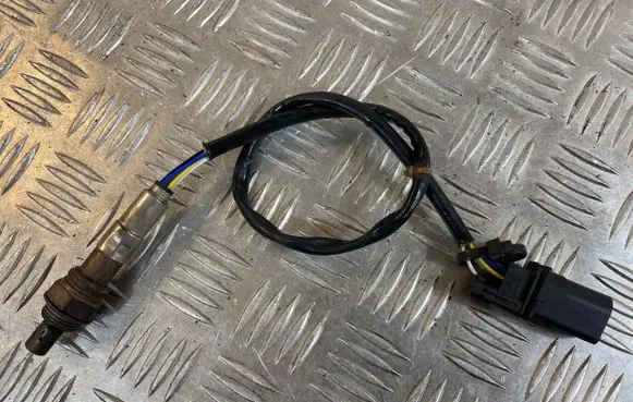 Audi A4 S4 B7 8E 8H Lambda probe sensor 06E906265F