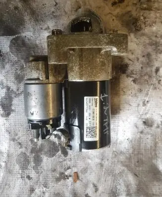 Opel Crossland X Starter motor 9674077280