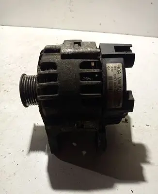 Volkswagen Polo V 6R Generator/alternator 03D903025J