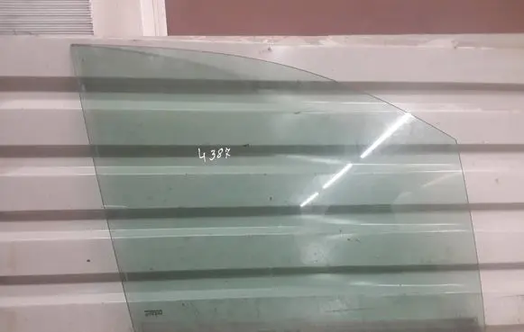 Peugeot 807 Front door window glass four-door 