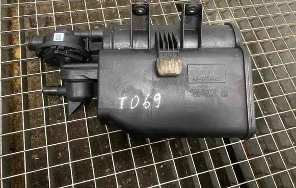 BMW 2 F22 F23 Active carbon filter fuel vapour canister 7244151