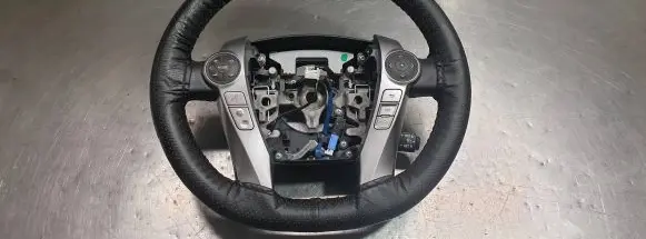Toyota Prius+ (ZVW40) Steering wheel 8425047500 621E