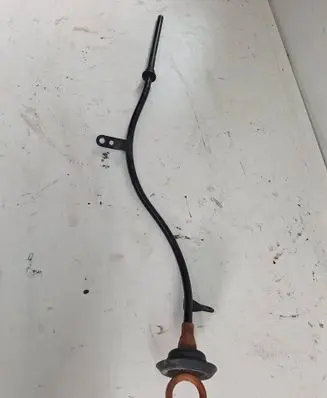 Volkswagen Touran I Oil level dip stick