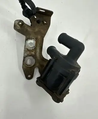 Volvo V60 Electric auxiliary coolant/water pump 31686005 704773160 P4161