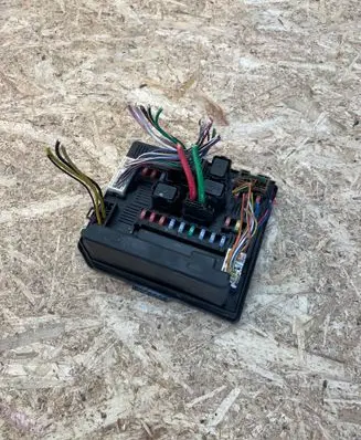Nissan Qashqai Fuse module 284B7JD000