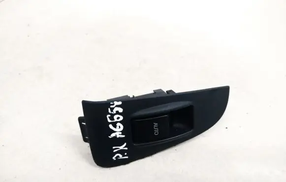 Toyota Avensis T250 Electric window control switch 7427205020 74272-05020