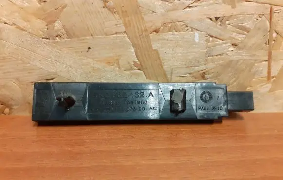 Volkswagen PASSAT B8 Keyless system antenna 5K0962132A 2479
