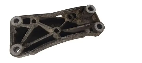 Gearbox mounting bracket