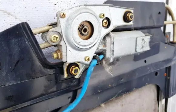 Nissan Serena Sunroof motor/actuator 