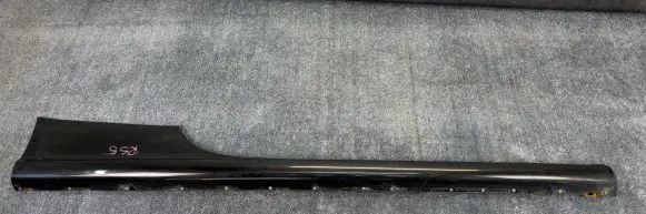 Audi RS5 Sill/side skirt trim 8T0853856A LP024