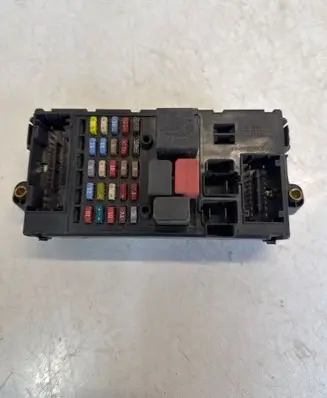 Iveco Daily 4th gen Fuse module 69500771 554953020100