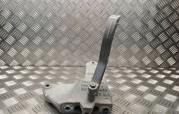 Volkswagen Touran I Gearbox mounting bracket 1K0199117BM
