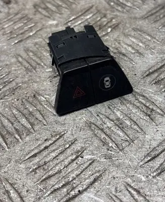BMW 5 G30 G31 G38 Hazard light switch 6993047 3474320104