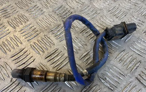Mercedes-Benz E C207 W207 Lambda probe sensor 0045424818 0258017080