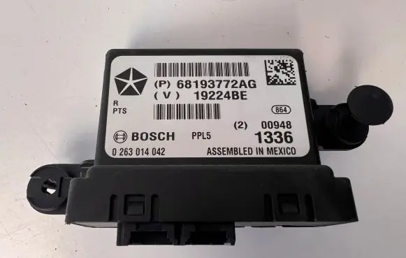 Chrysler Pacifica Parking PDC control unit/module P68193772AG