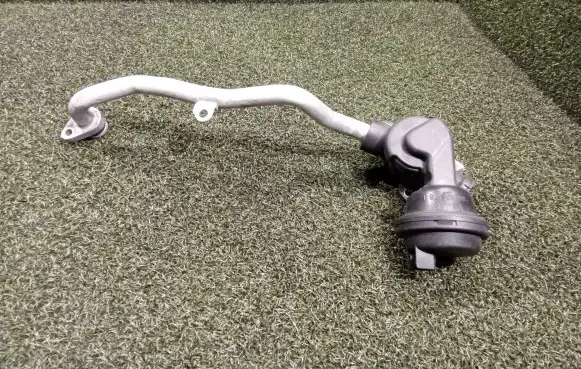 Porsche Cayenne (9Y0 9Y3) Engine coolant pipe/hose 06M121678I 06M121678