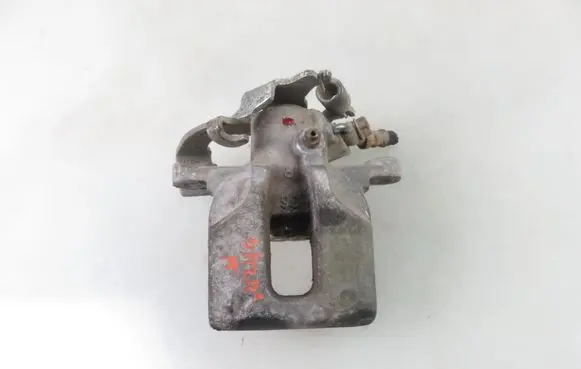 Toyota Auris 150 Rear brake caliper 