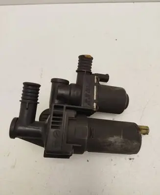 BMW 3 E46 Coolant heater control valve 8369807 1147412149