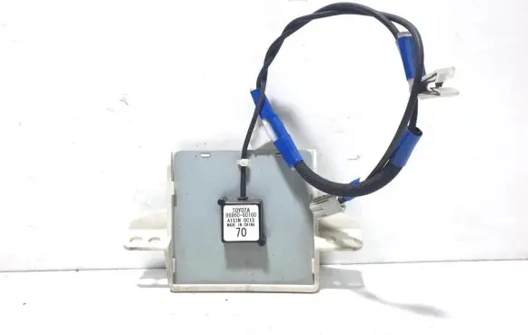 Toyota Land Cruiser (J150) Aerial GPS antenna 8686060160