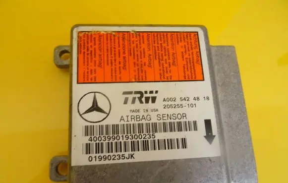 Mercedes-Benz ML W163 Airbag control unit/module A0025424818